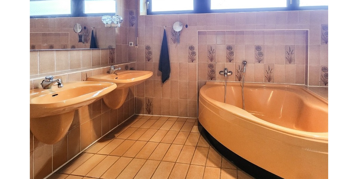 Badezimmer EG