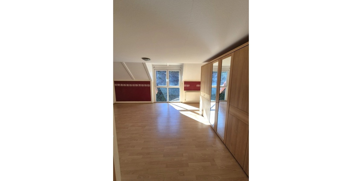 Schlafzimmer 2 2 OG