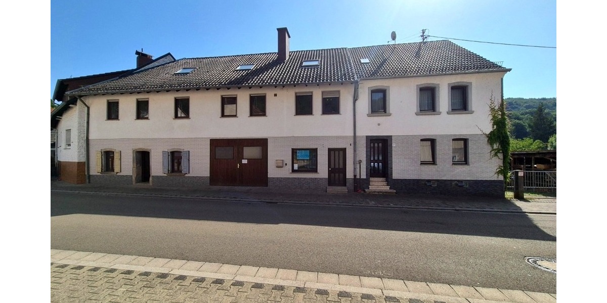 Straßenansicht