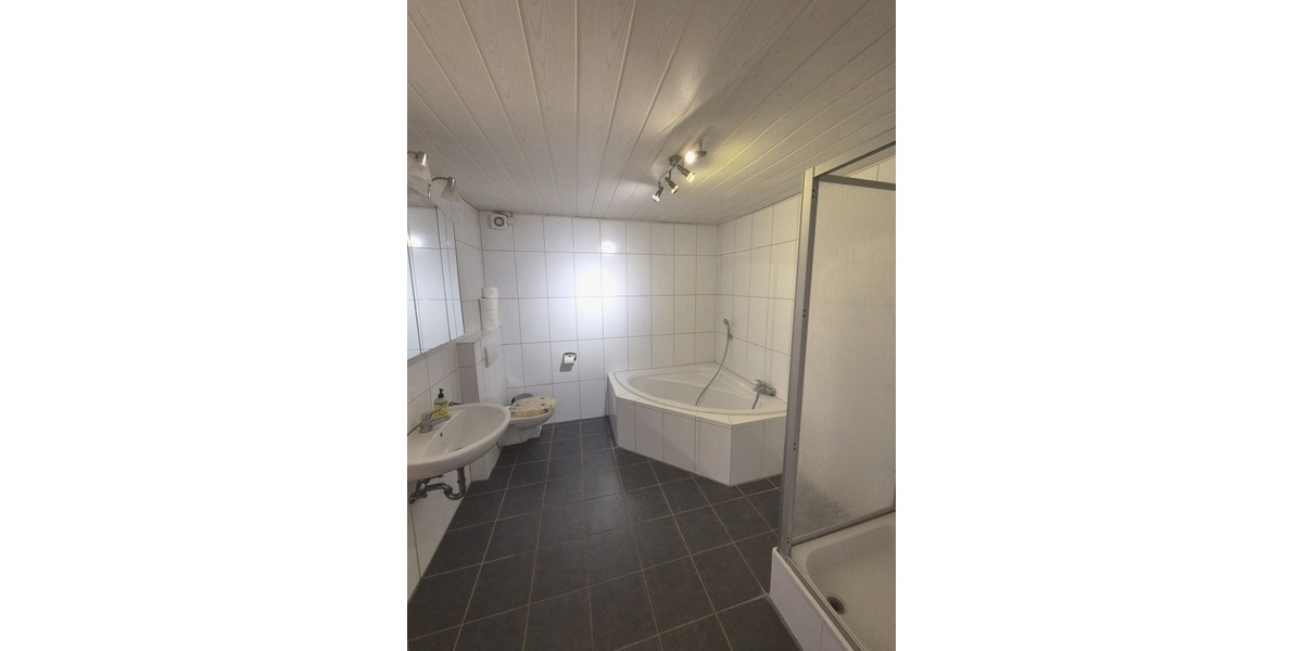 Badezimmer 1 OG