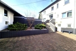 Großzügiges Wohnen für zwei Generationen: Poolbereich mit Poolbar und barrierefreiem EG - Zweifamilienhaus Katzweiler | Angebot:27159280