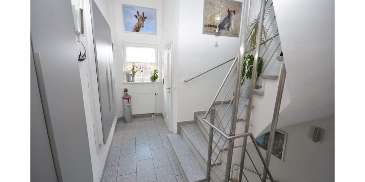 Diele EG mit Wandschrank