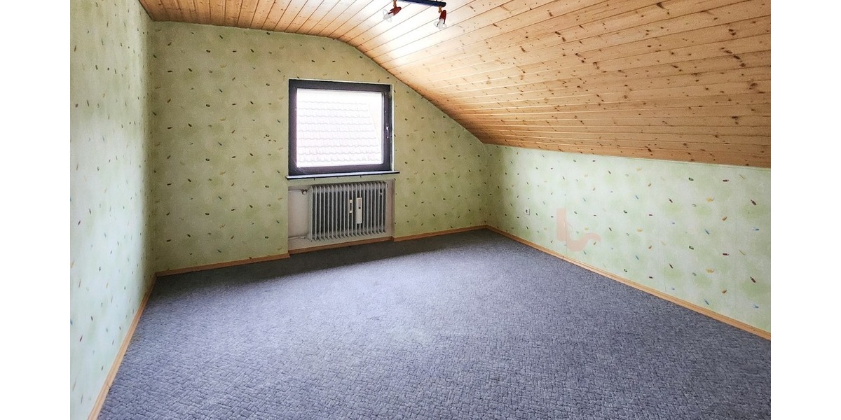 Schlafzimmer DG