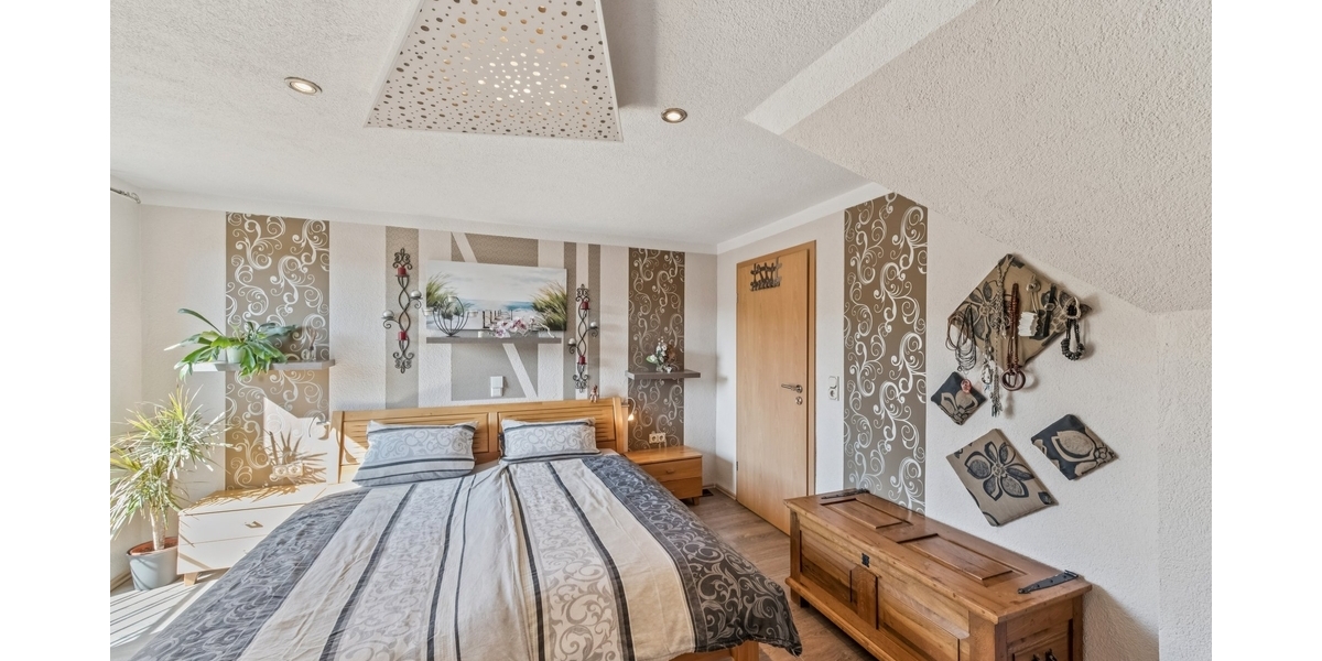 Schlafzimmer DG