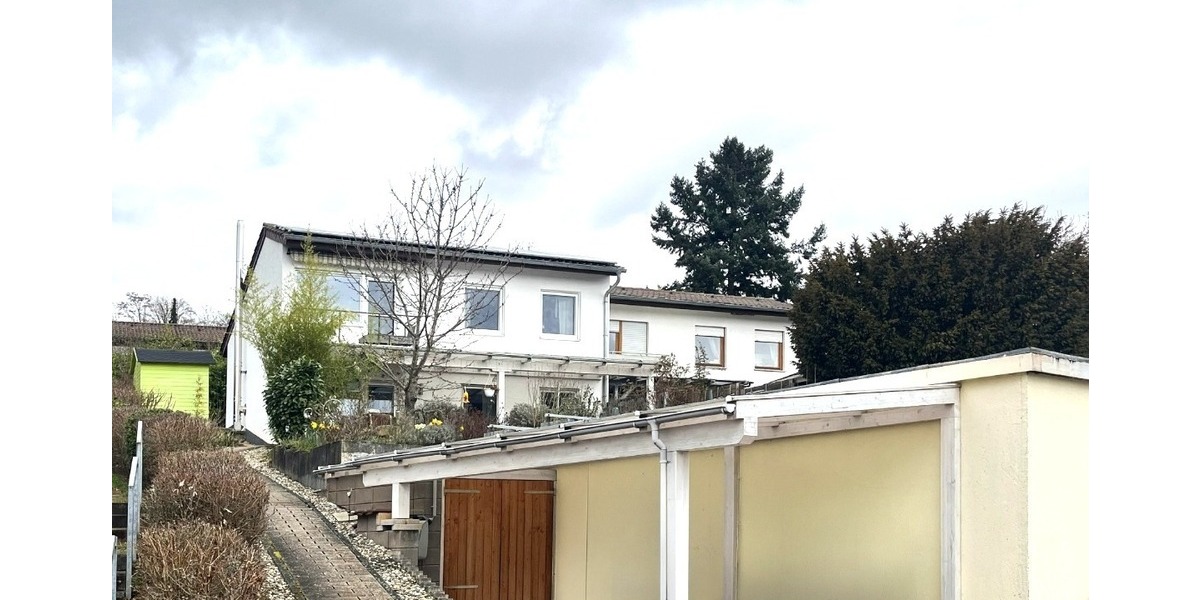 Außenansicht mit Carpot