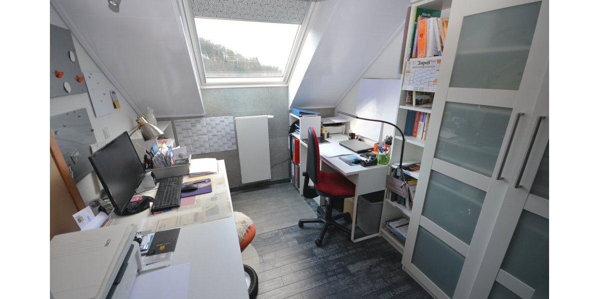 Büro EG