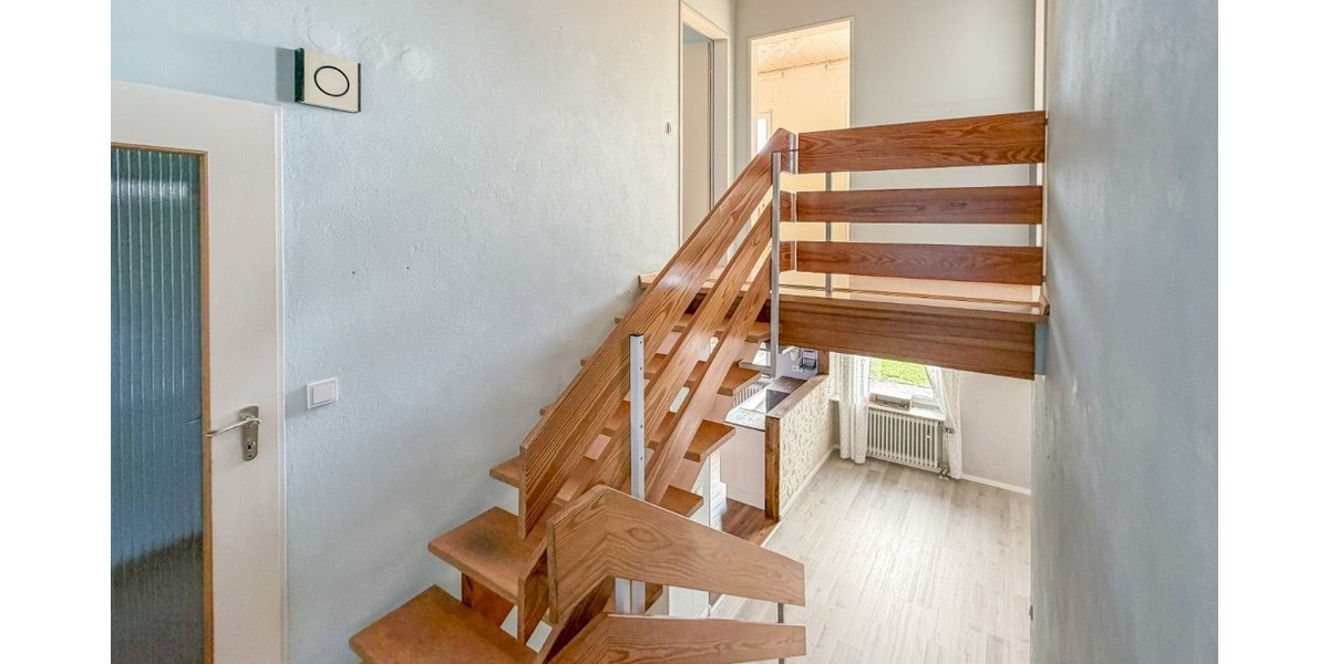 Treppenhaus in den OG/EG
